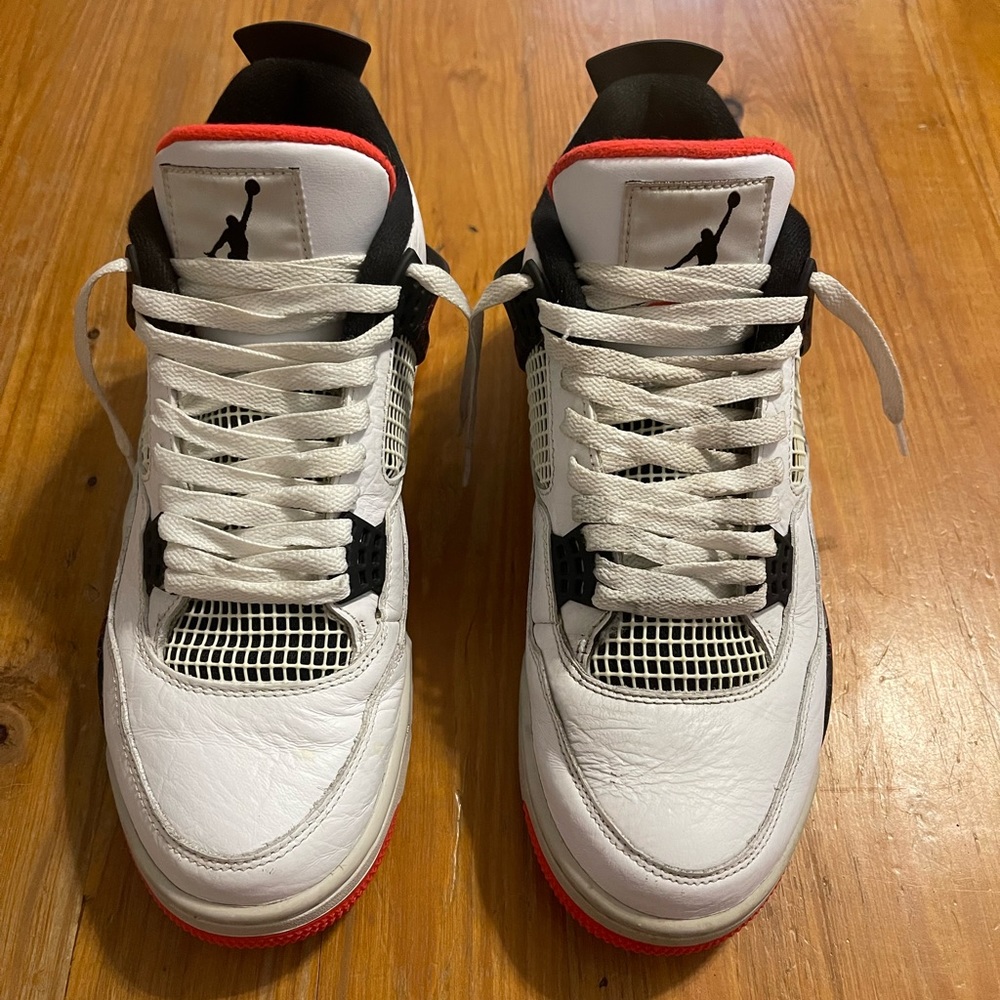 Air Jordan 4 Retro “Pale Citron”